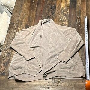 Barefoot Dreams Cardi. NWOT S/M size